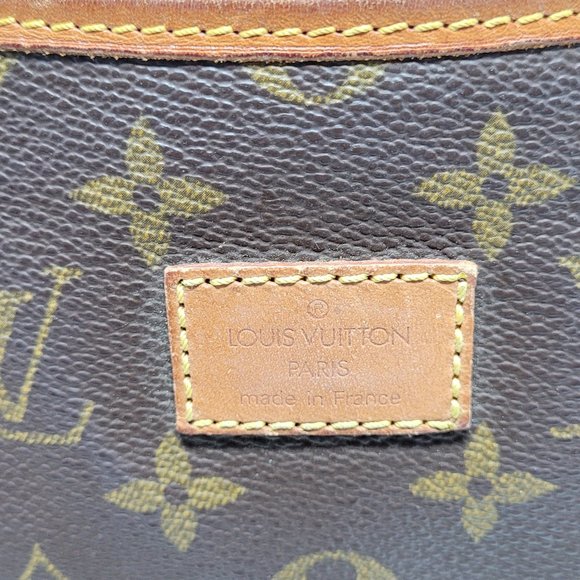 Louis Vuitton Shoulder Bag Saumur 35 Browns Monogram - Picture 10 of 14